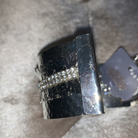 Silver colored cuff bracelet w double crystal rows - Picture 4 of 7